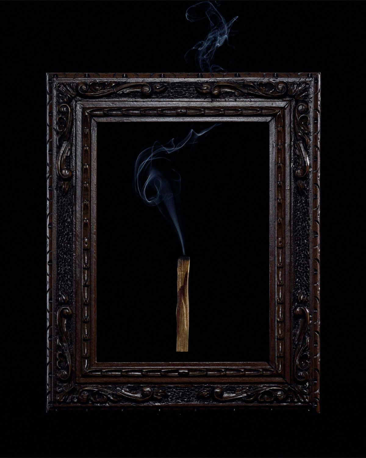 LOEWE Home Scents Palo Santo Scented Candle | Source: LOEWE Perfumes