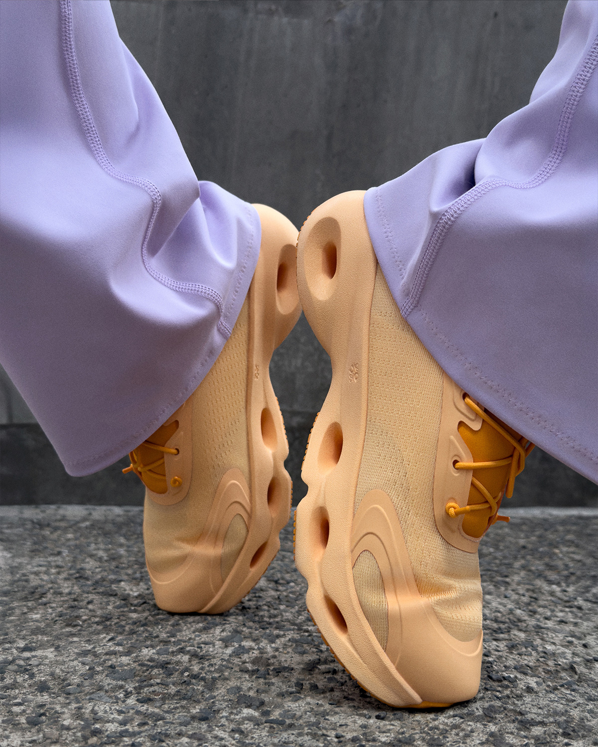 LOEWE × On Fall Winter 2025 Collection Review