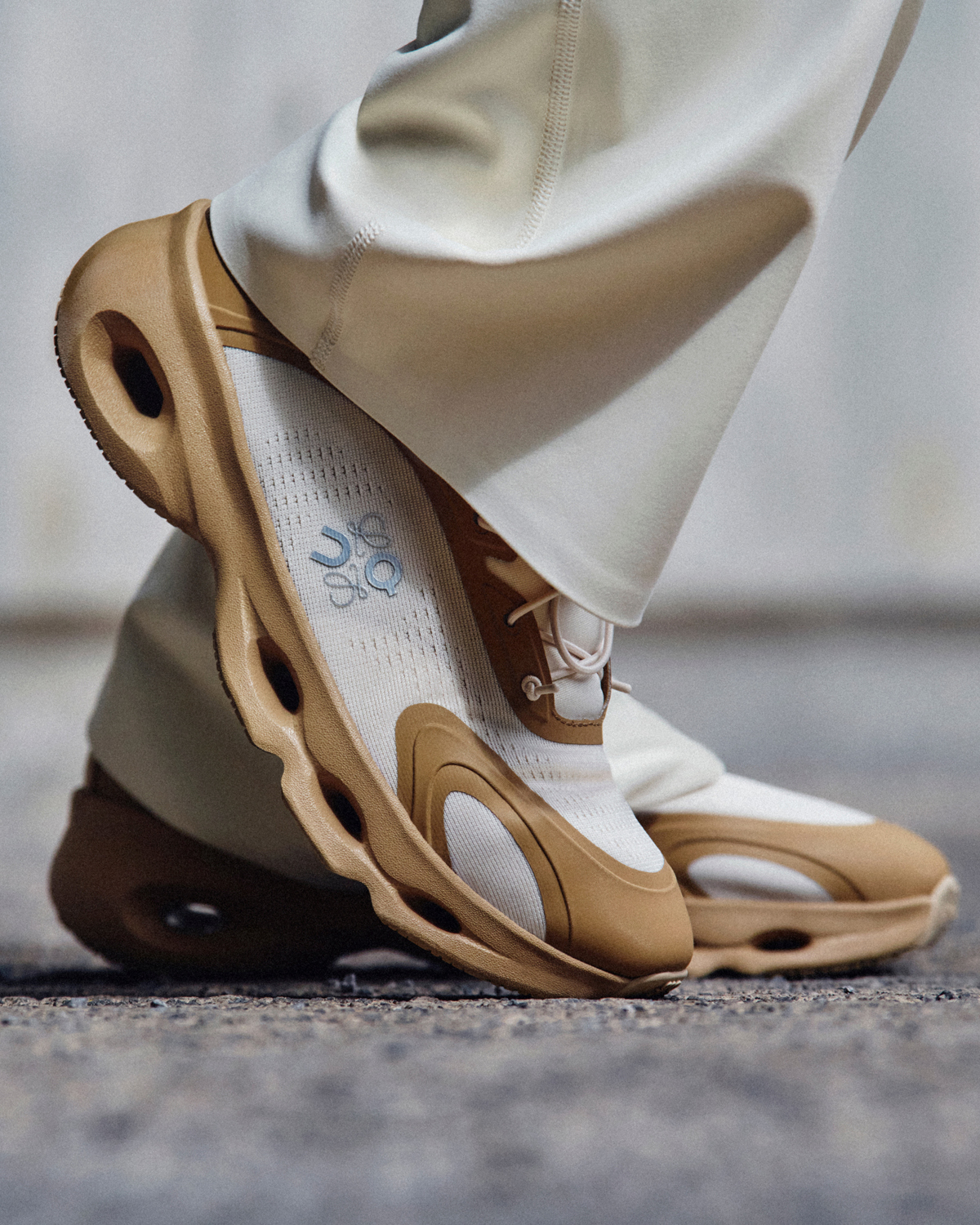 LOEWE × On Fall Winter 2025 Collection Review